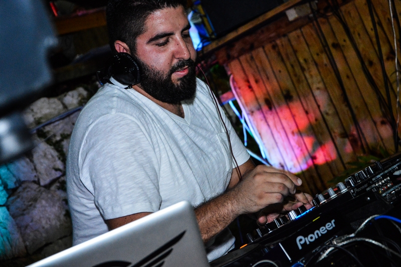 Dj Booz at Palapas 